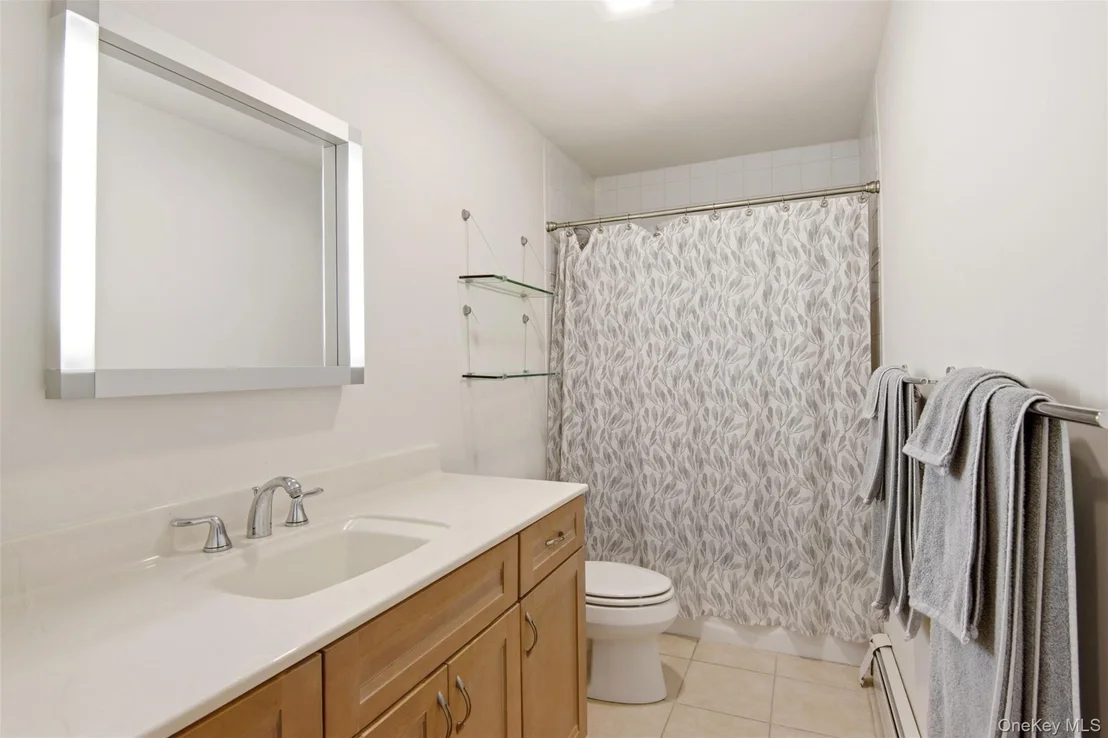 Photo of 6 Laurel Way