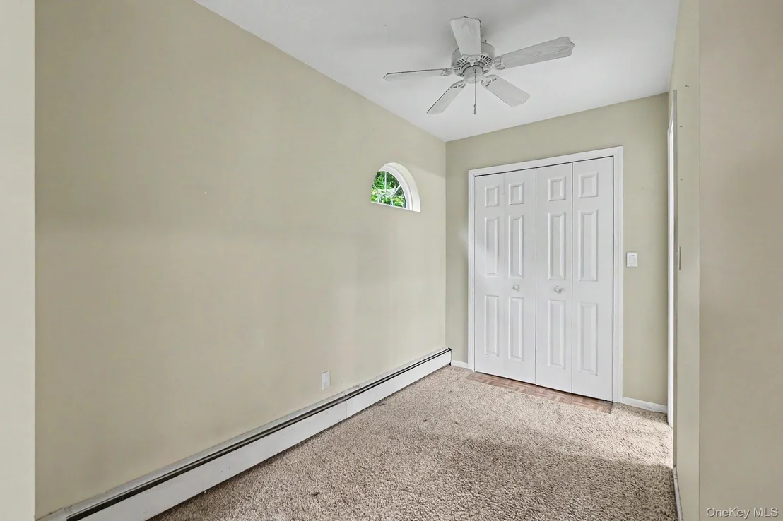 Photo of 5 Meadowbrook Drive