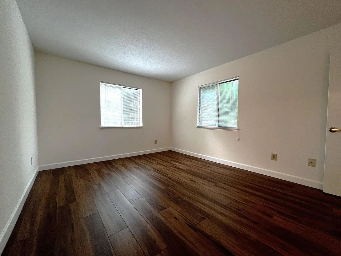 Photo of Unit 5 at 11 Arbor Way