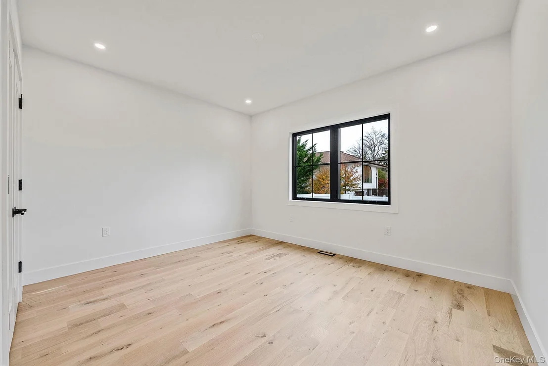 Photo of 2542 Lefferts Place