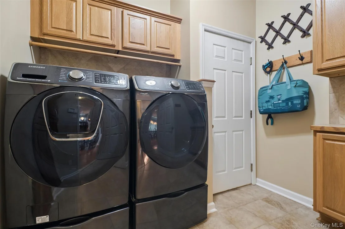 Photo of 415 Vassar Place