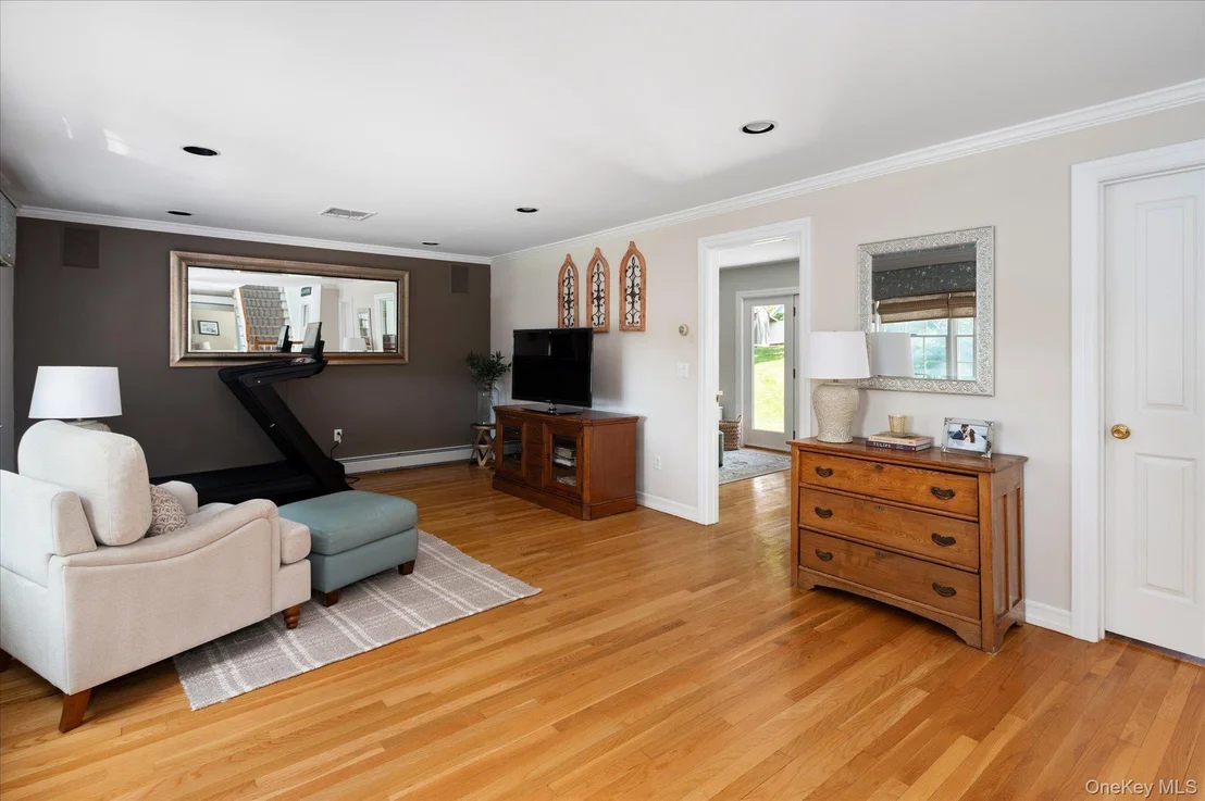 Photo of 12 Sun Hill Road