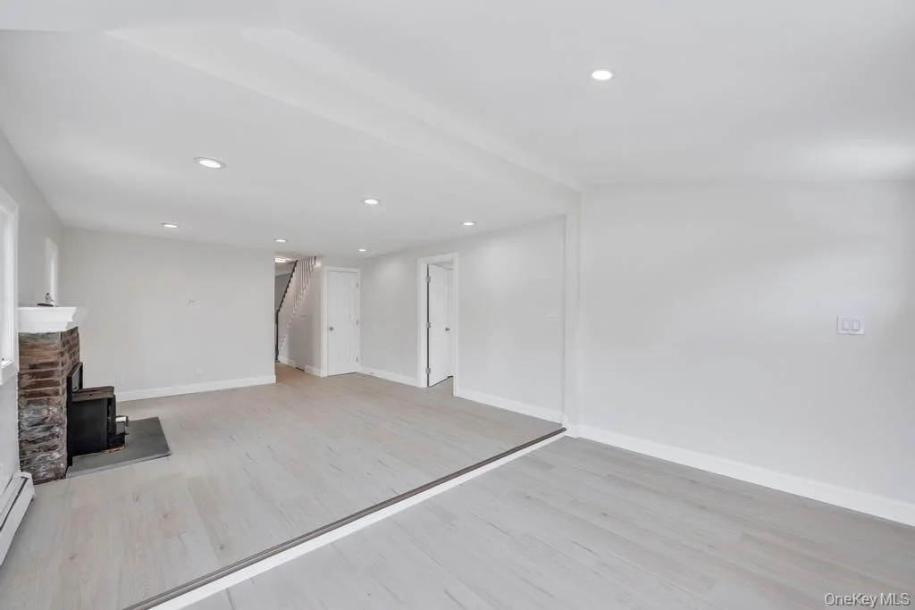 Photo of 18 Islip Drive
