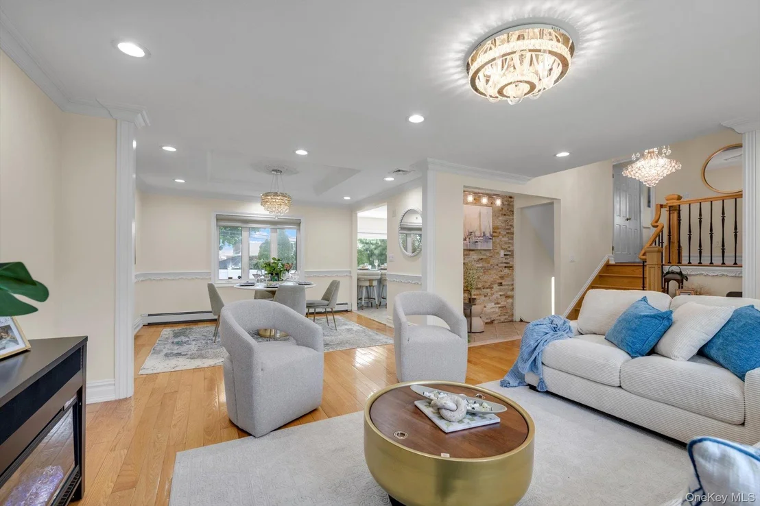 Photo of 98 Belmont Circle