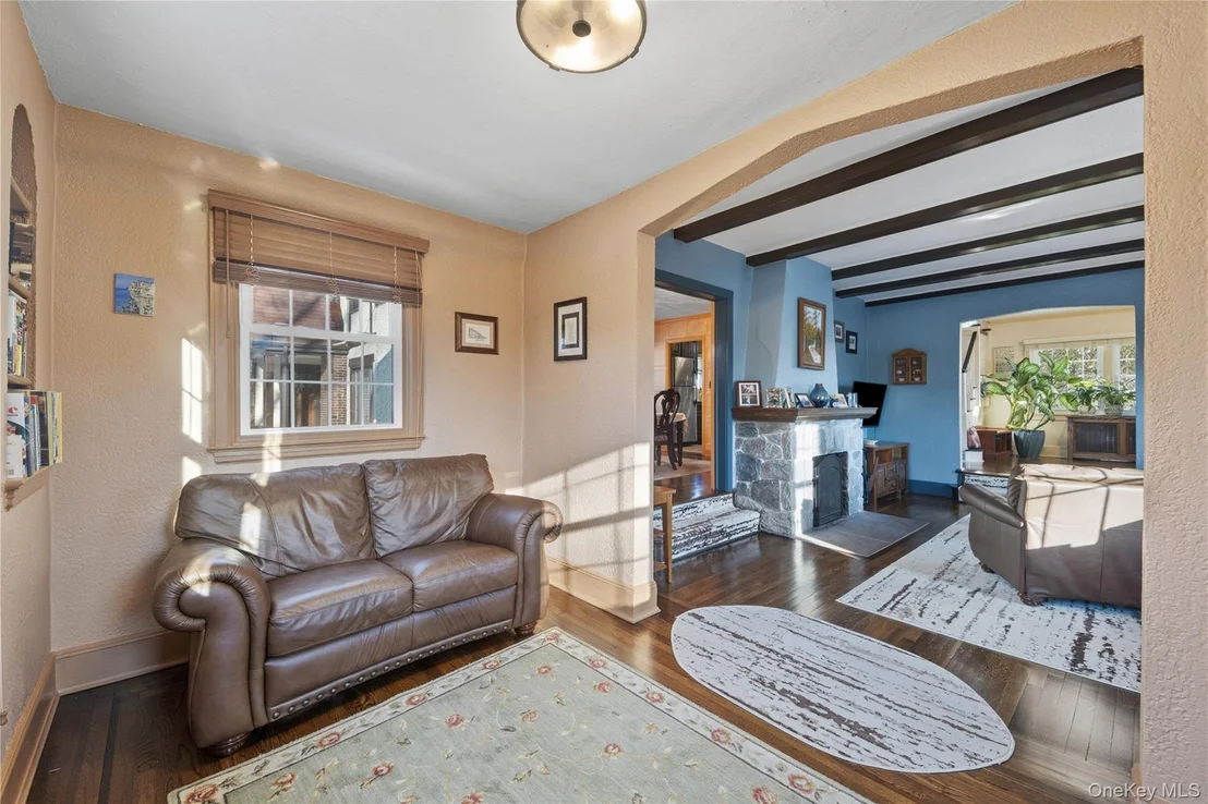 Photo of 74 Central Parkway