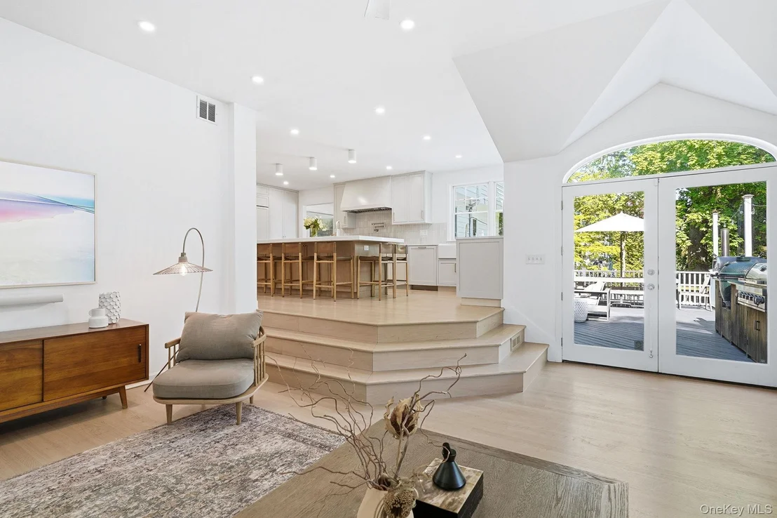Photo of 7 Morehead Drive