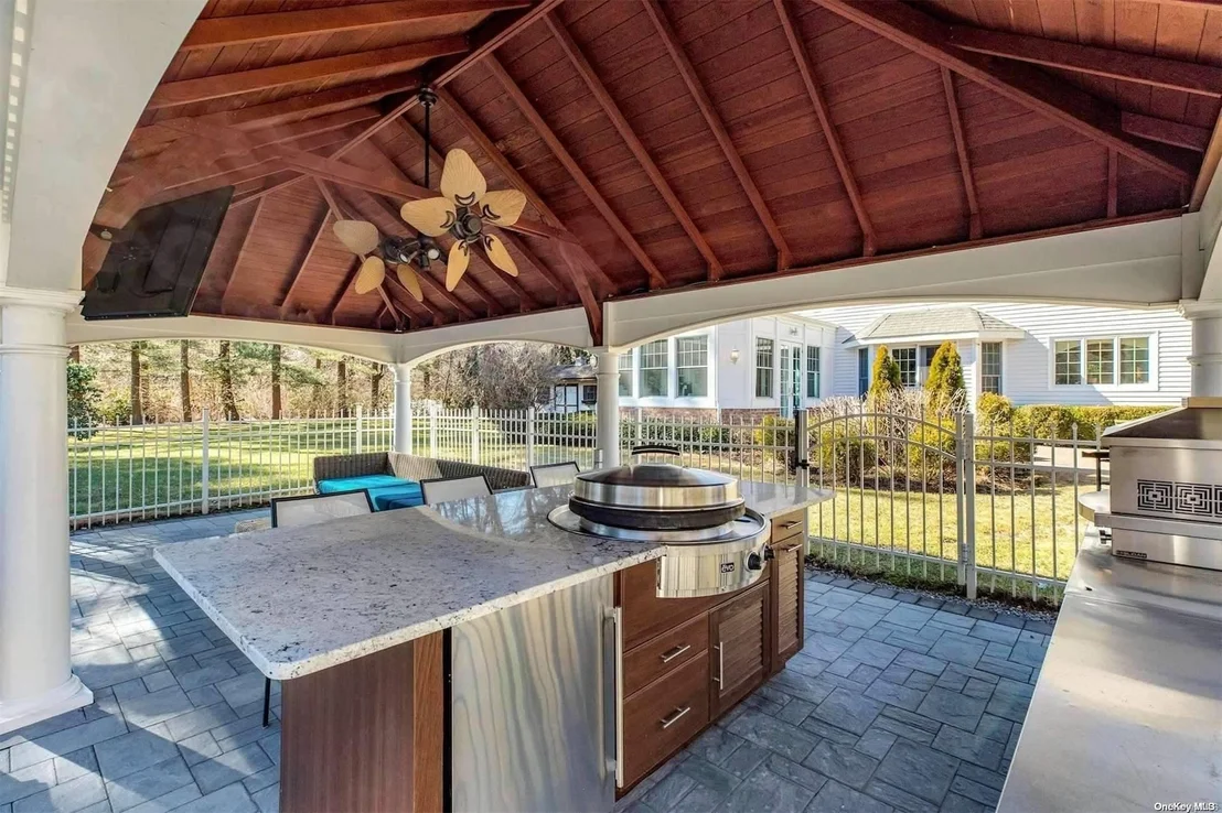 Photo of 2 Winchester Drive
