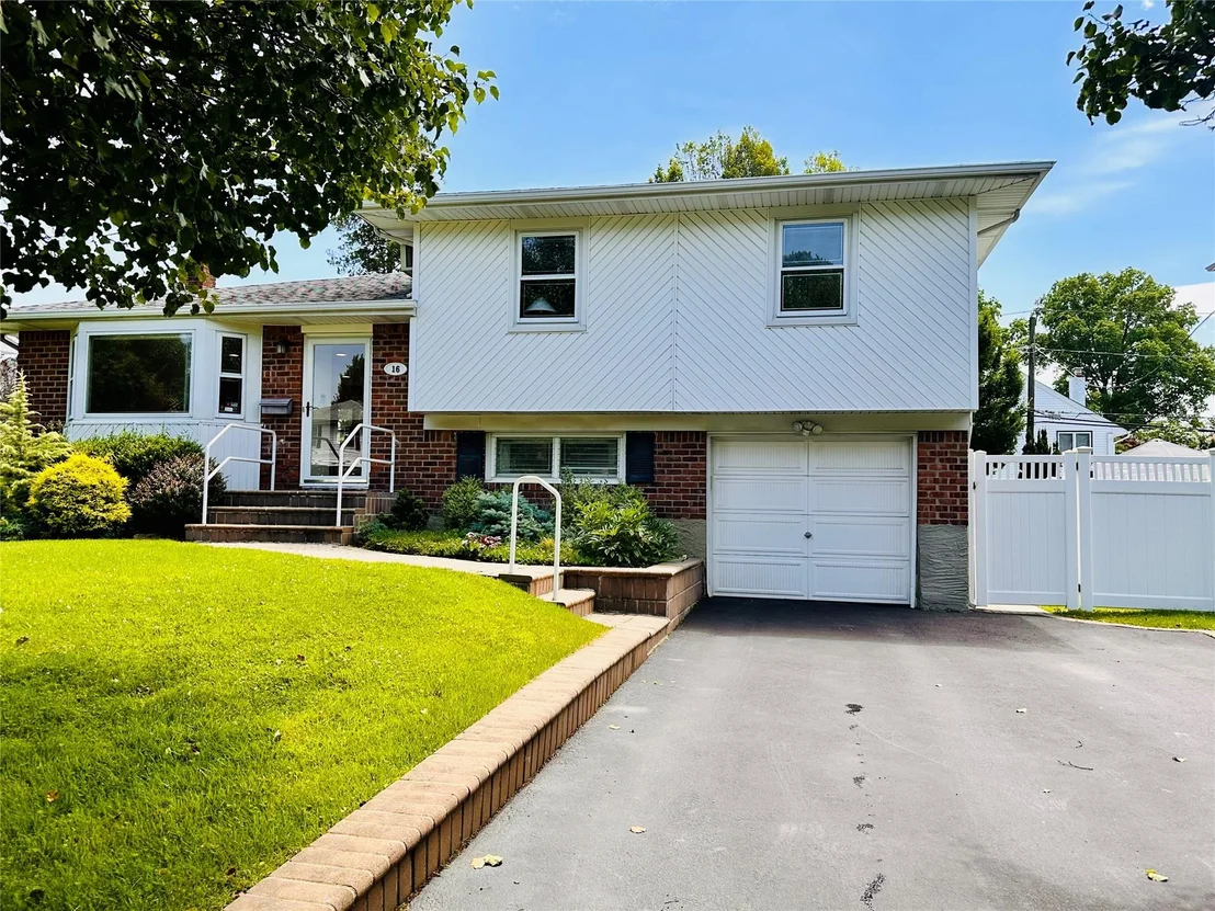 Photo of 16 Warren Drive