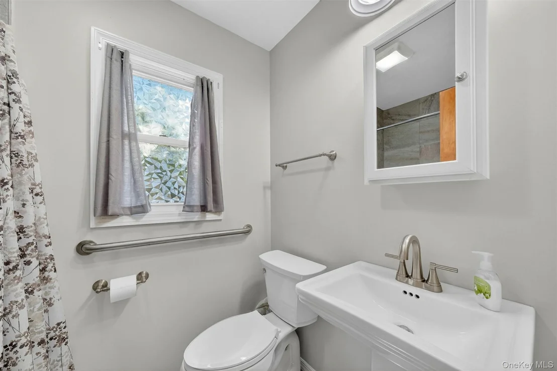 Photo of 333 Oak Drive