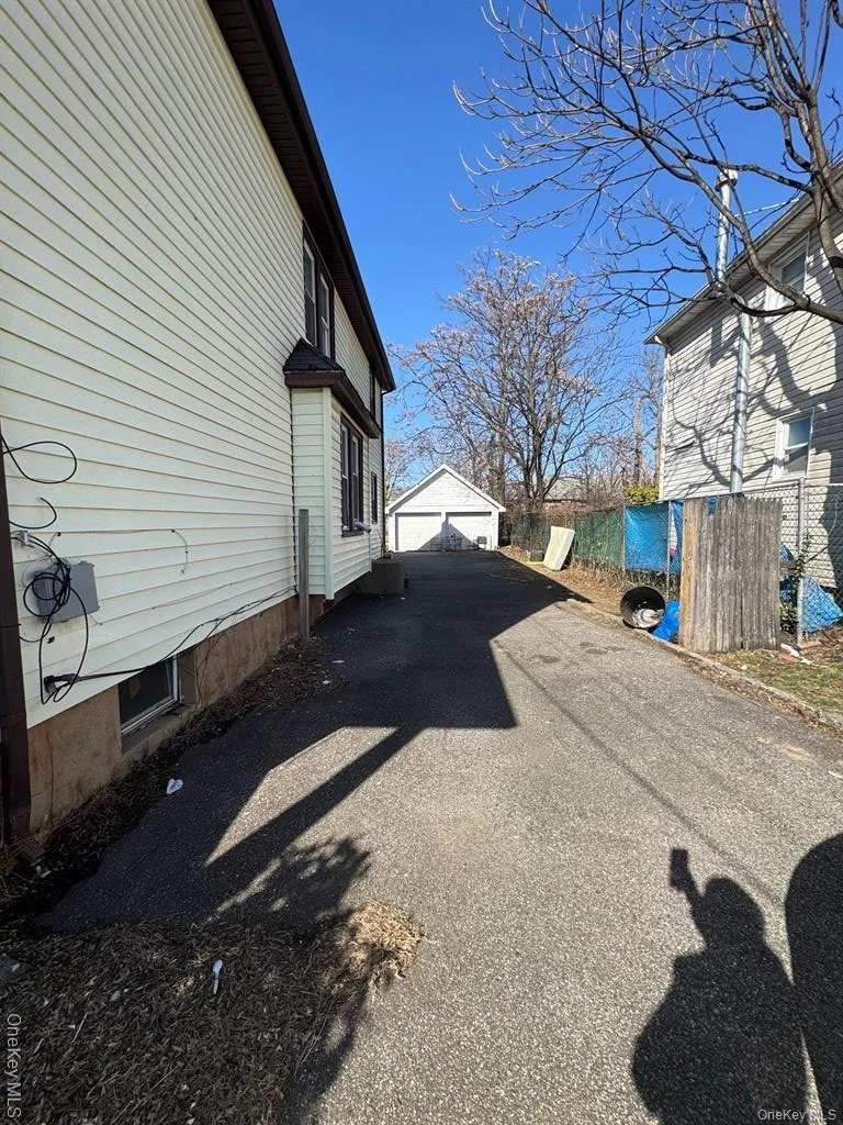 Photo of 37 Maple Avenue