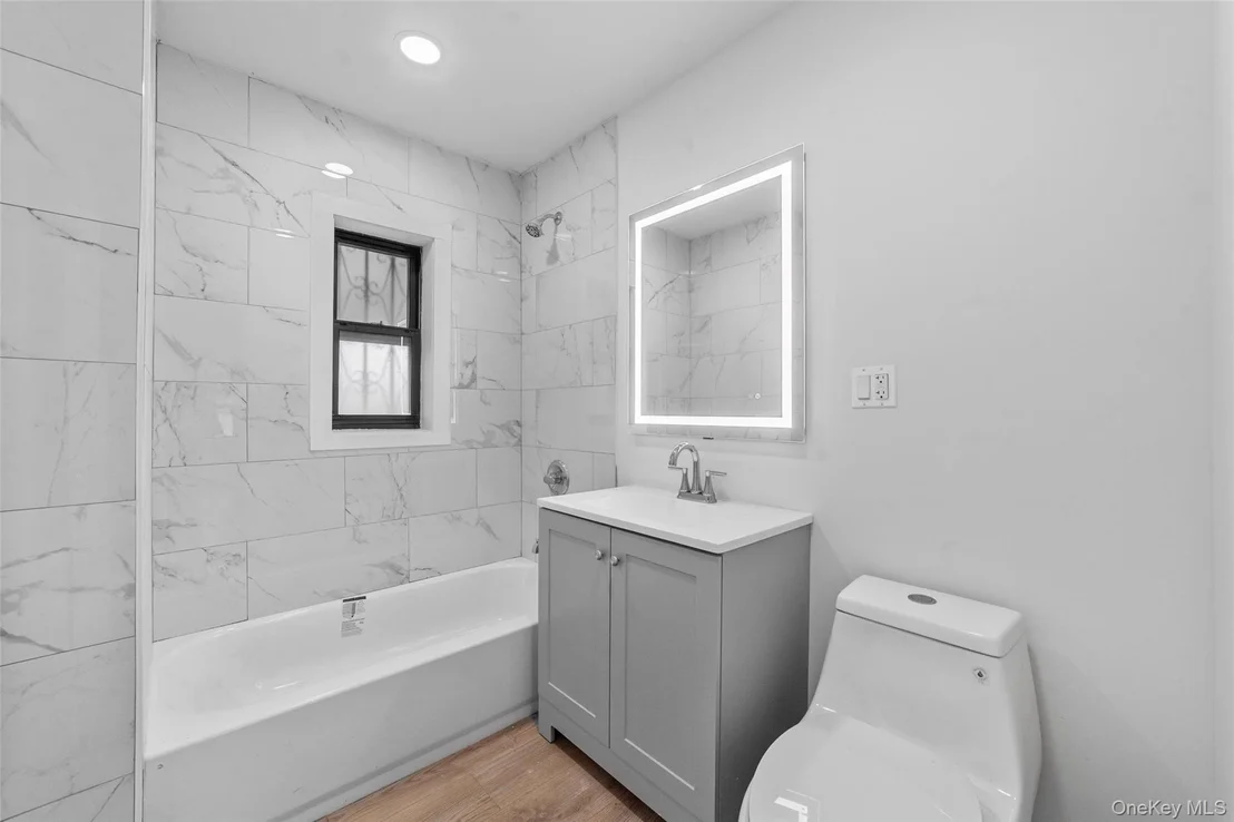 Photo of 4069 Grace Avenue