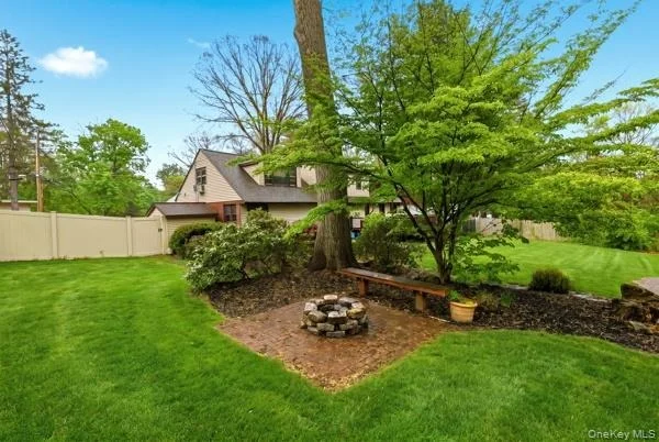 Photo of 13 Tree Top Lane