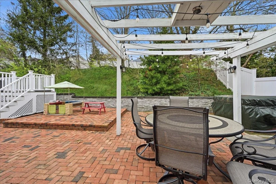 Photo of 9 Adrian Drive