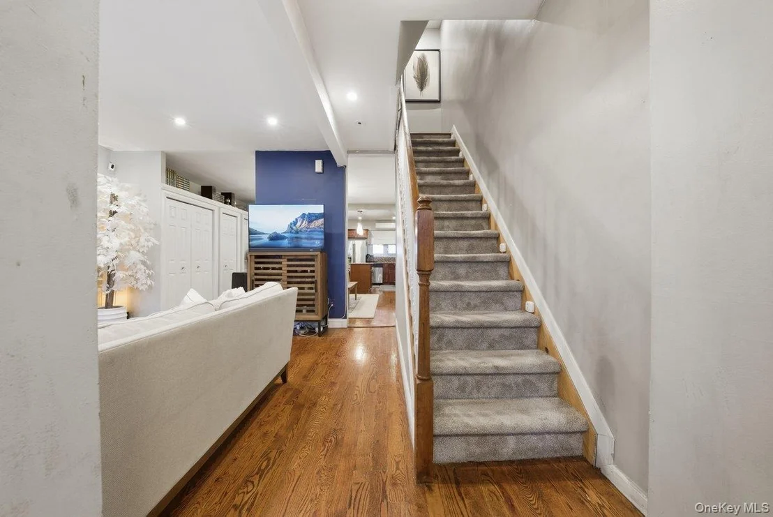Photo of 4641 Carpenter Avenue