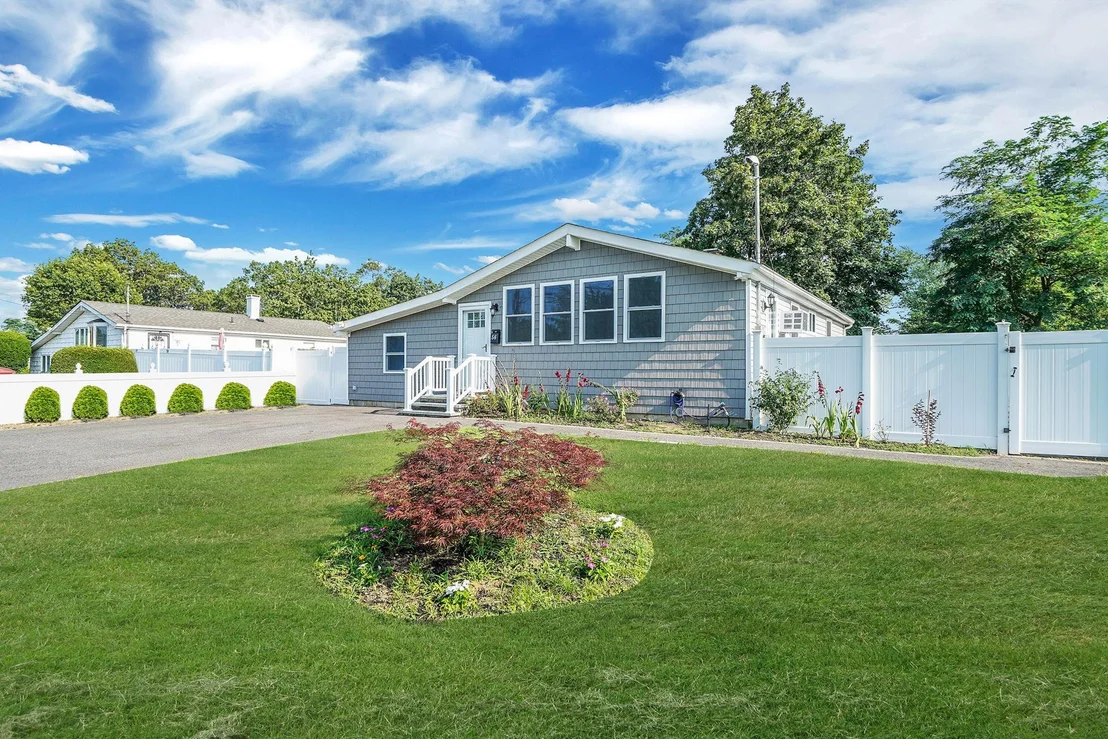 Photo of 56 Hackmatac Street