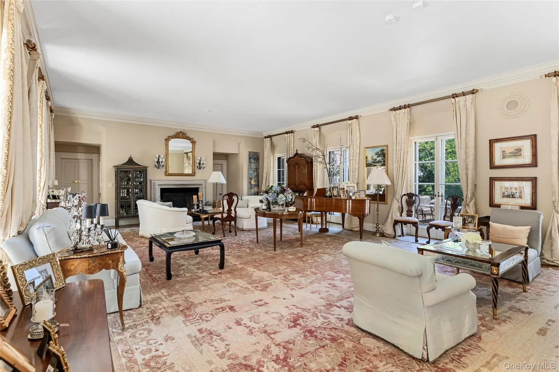 Photo of 100 Horseshoe Road