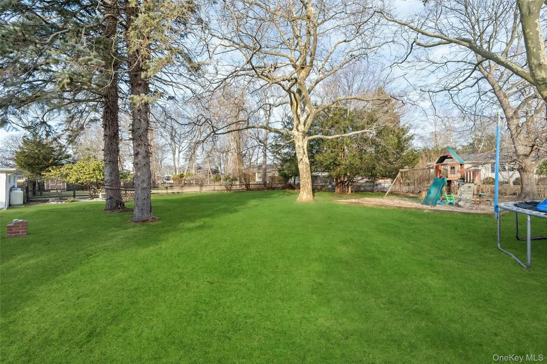 Photo of 200 N Side Road
