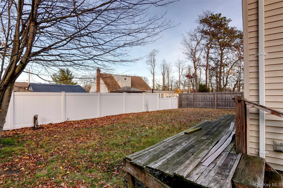 Photo of 651 Windmill Avenue