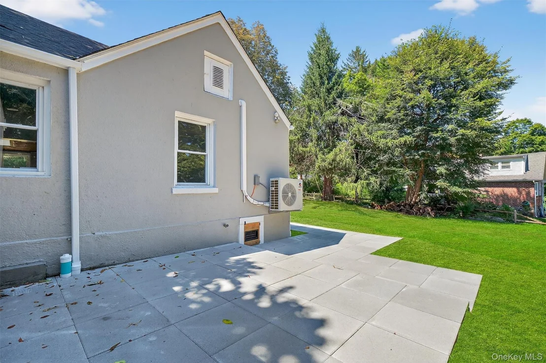 Photo of 28 Red Brook Road