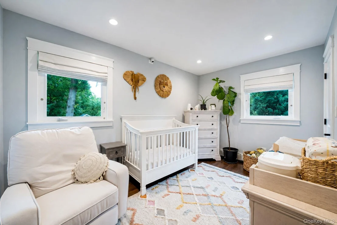 Photo of 8 Gedney Avenue
