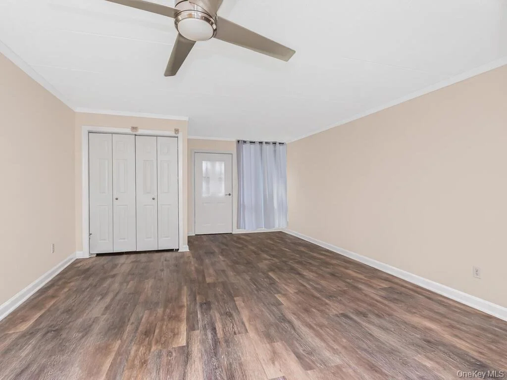 Photo of Unit 10121 at 121 Sunset Boulevard