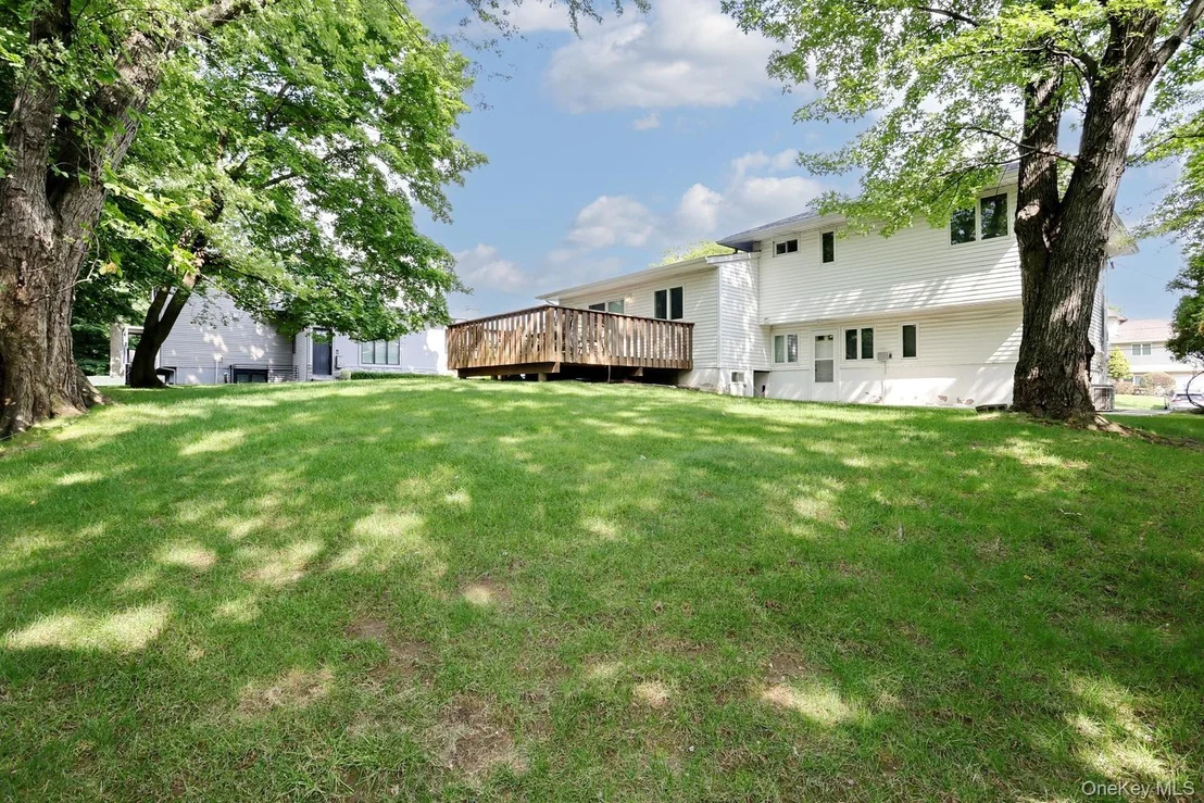 Photo of 10 Briarcliff Drive