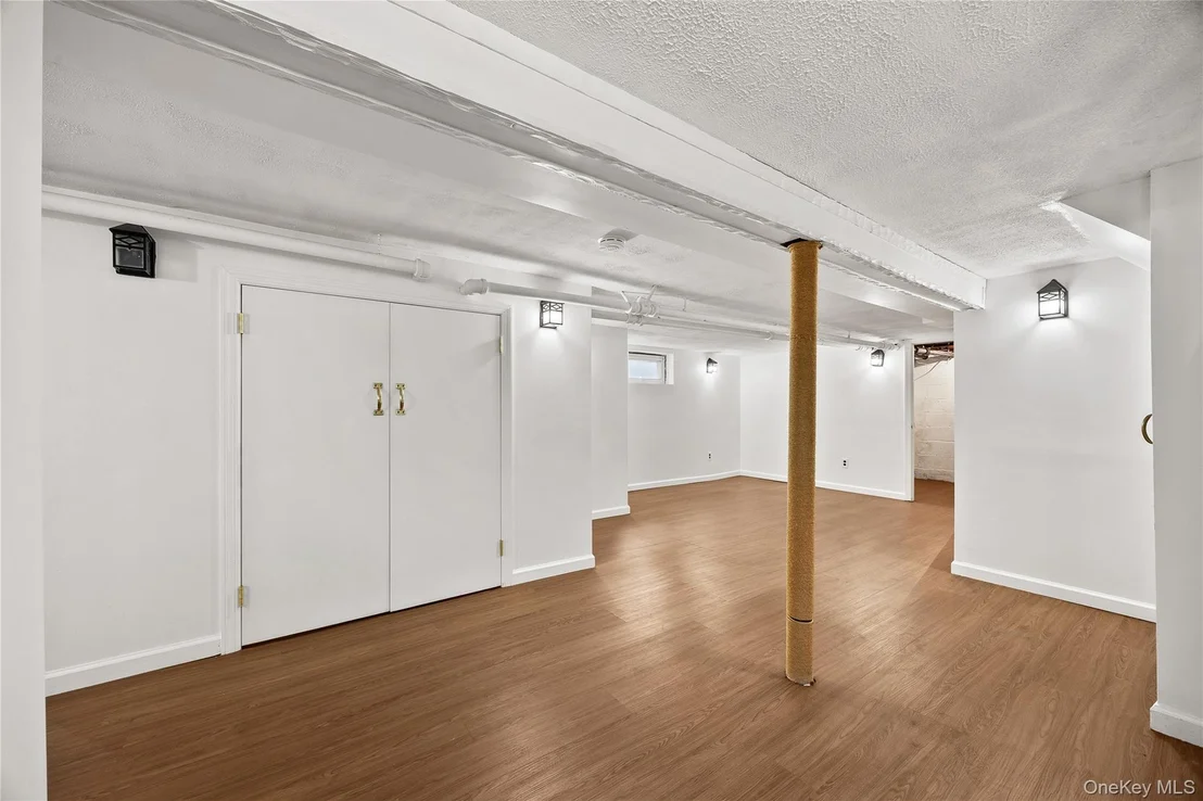 Photo of 425 Marcellus Road