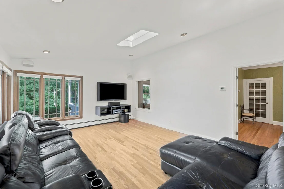 Photo of 44 Beach Road