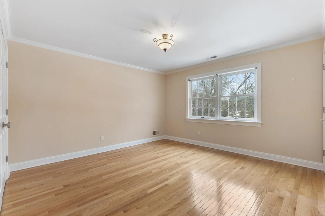 Photo of 5 Johnson Place