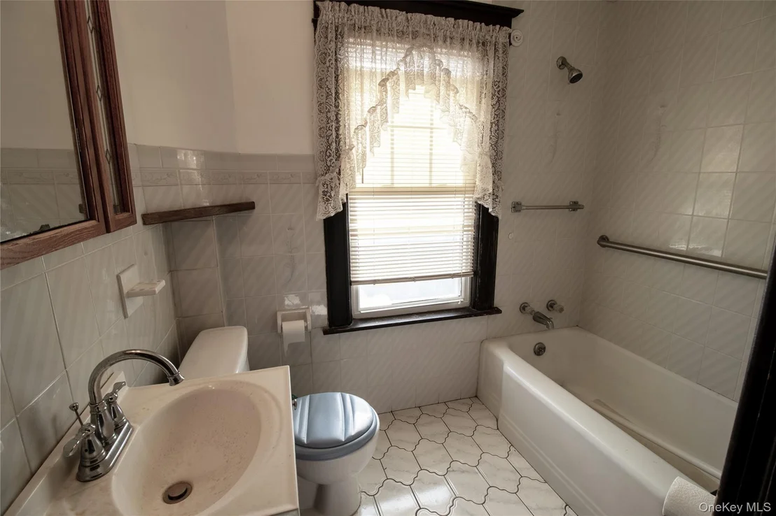 Photo of 409 Baker Street