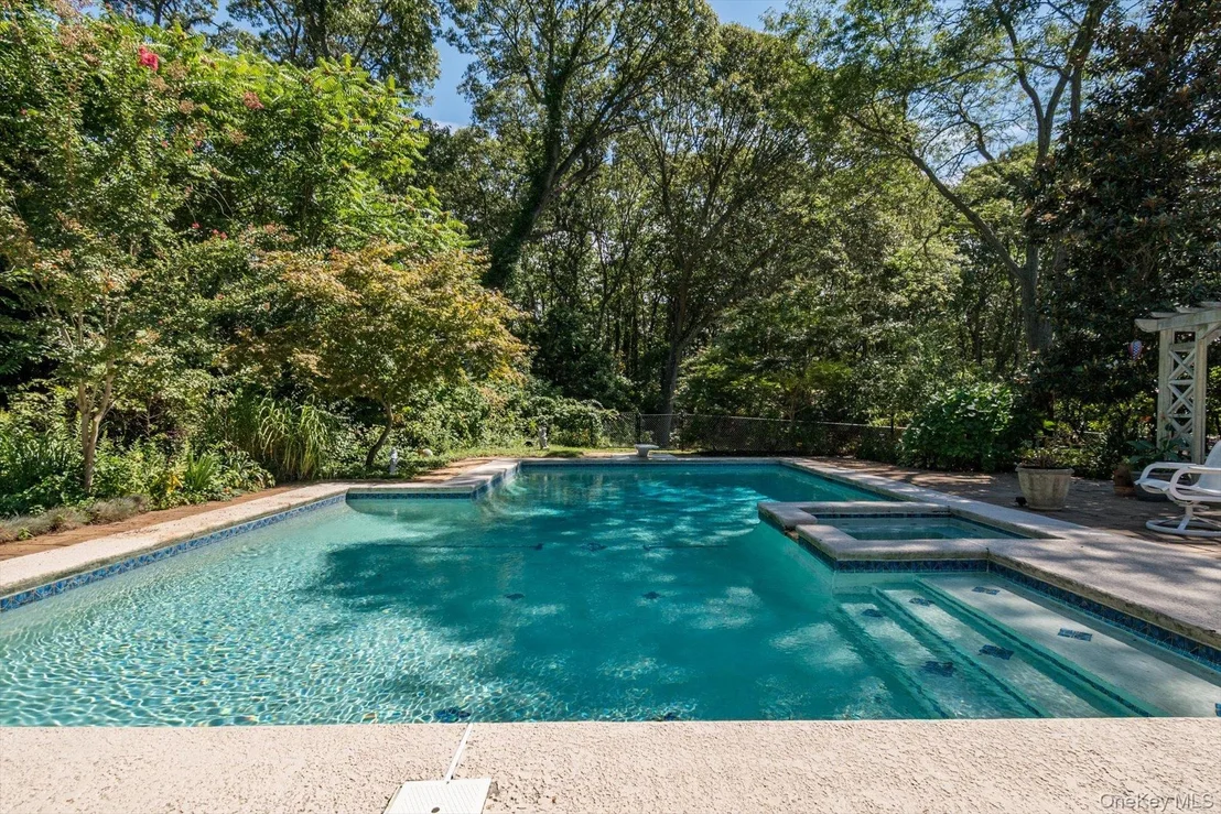 Photo of 17 Treeview Drive
