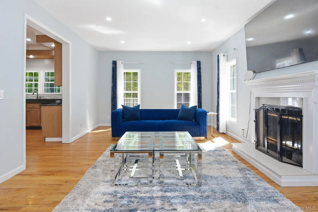Photo of 28 Sassinoro Drive