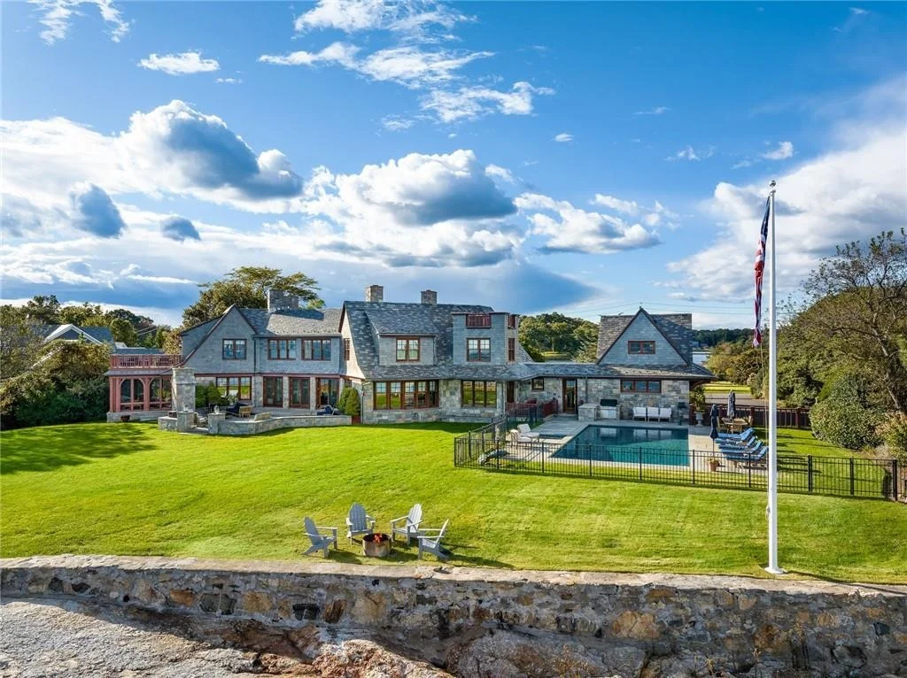 Photo of 12 Island Drive