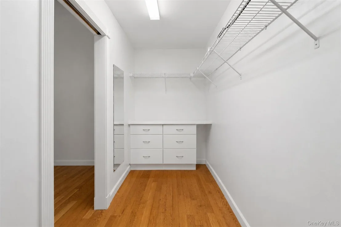 Photo of 12 Leeside Road