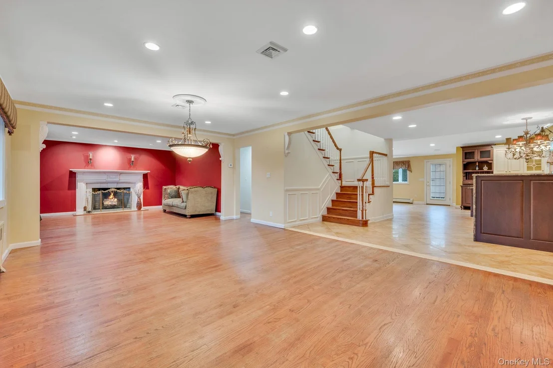 Photo of 1023 Maple Lane