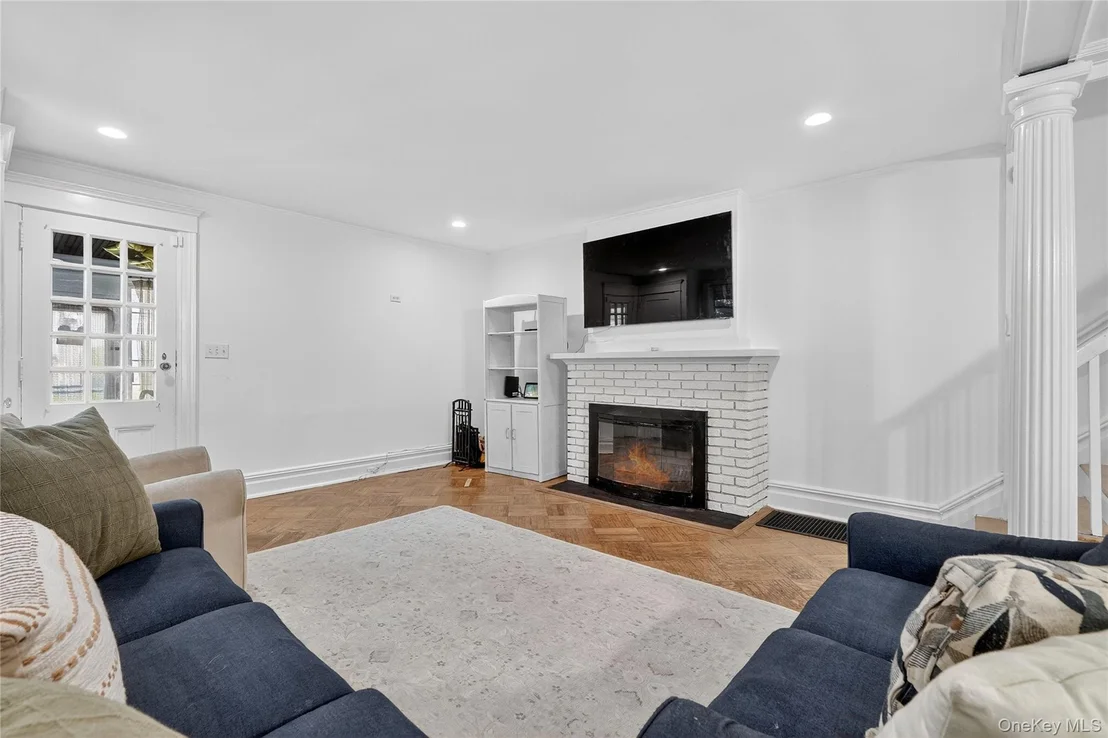 Photo of 448 First Avenue