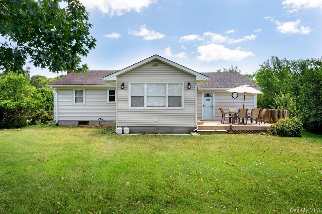 Photo of 23 Staller Boulevard