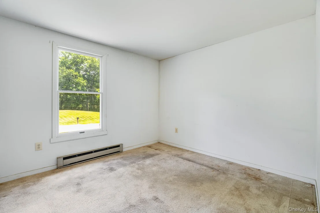 Photo of 16 Riverside Drive