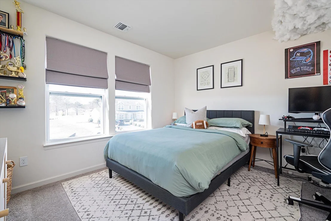 Photo of 3 Pondview Circle
