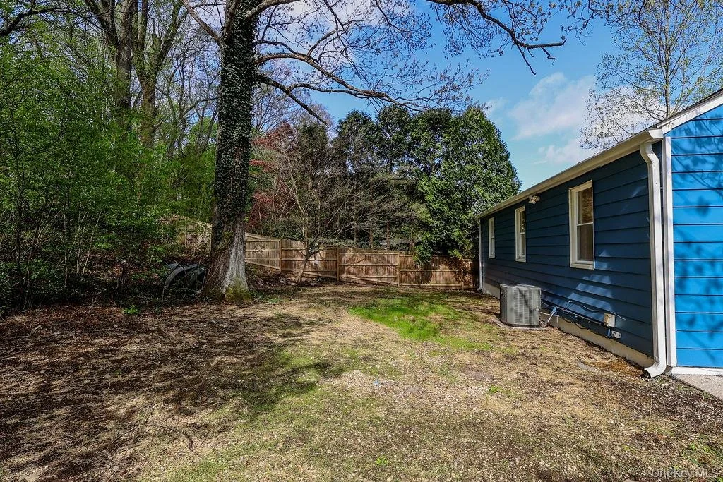 Photo of 1011 Parkway Place