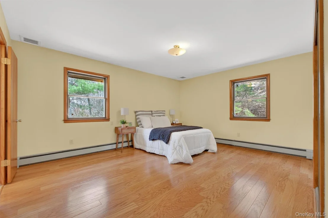 Photo of 31 Deer Ridge Road