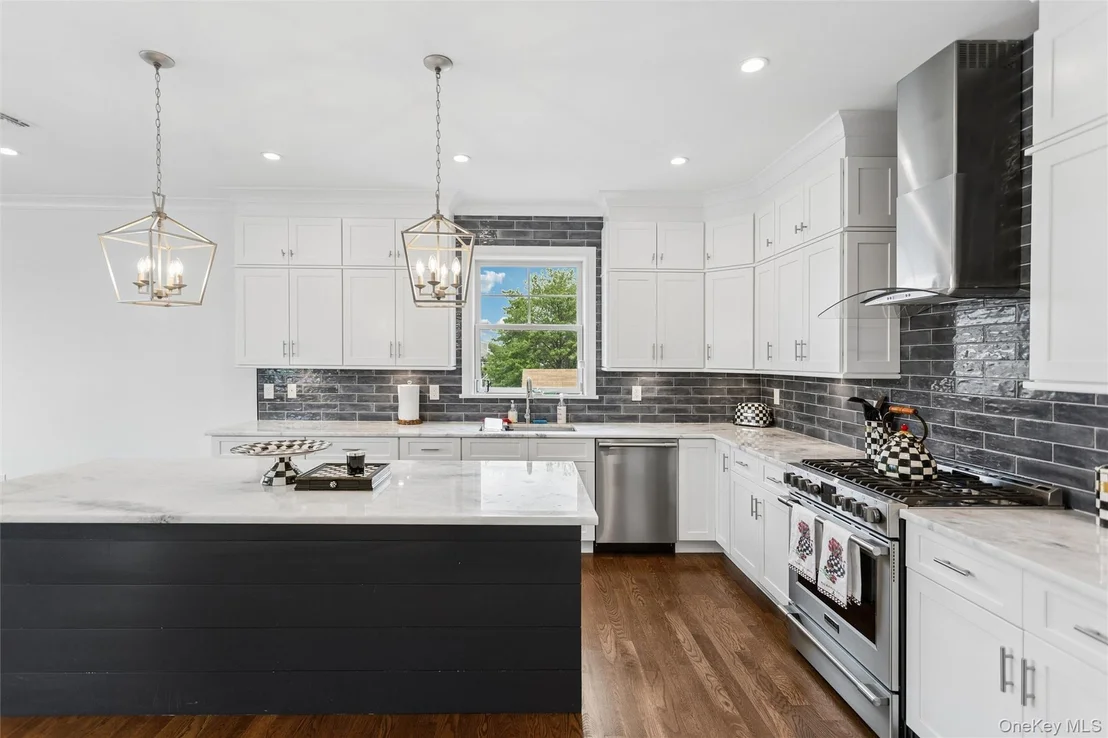 Photo of 169 Mott Street