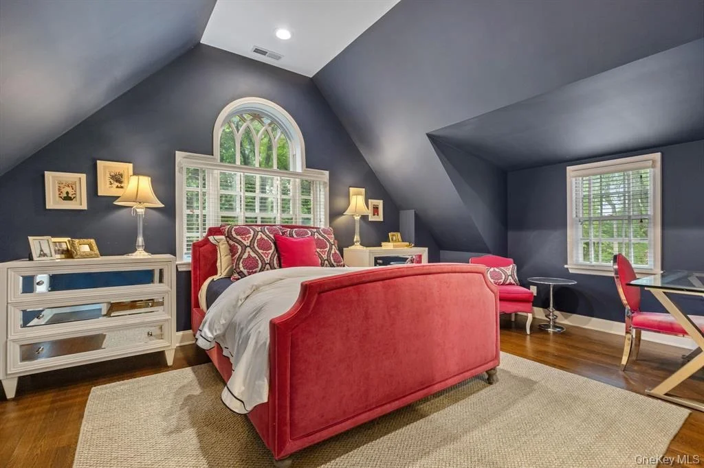 Photo of 8 Boxwood Lane