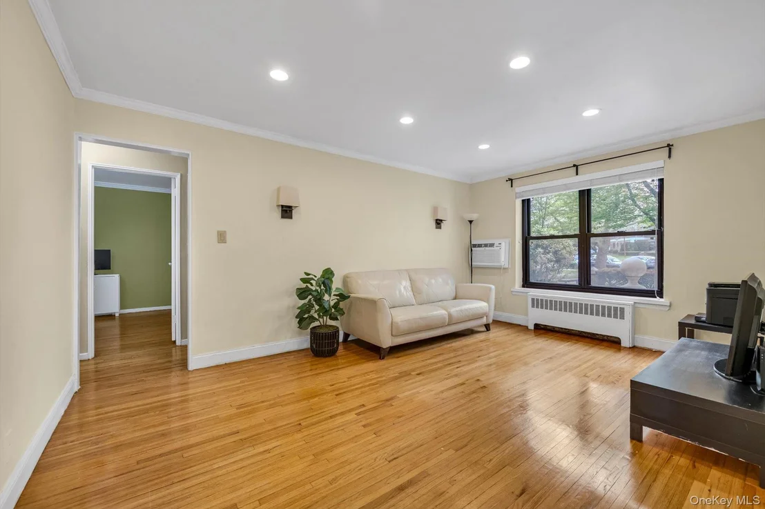 Photo of Unit 1D at 44 Terrace Circle