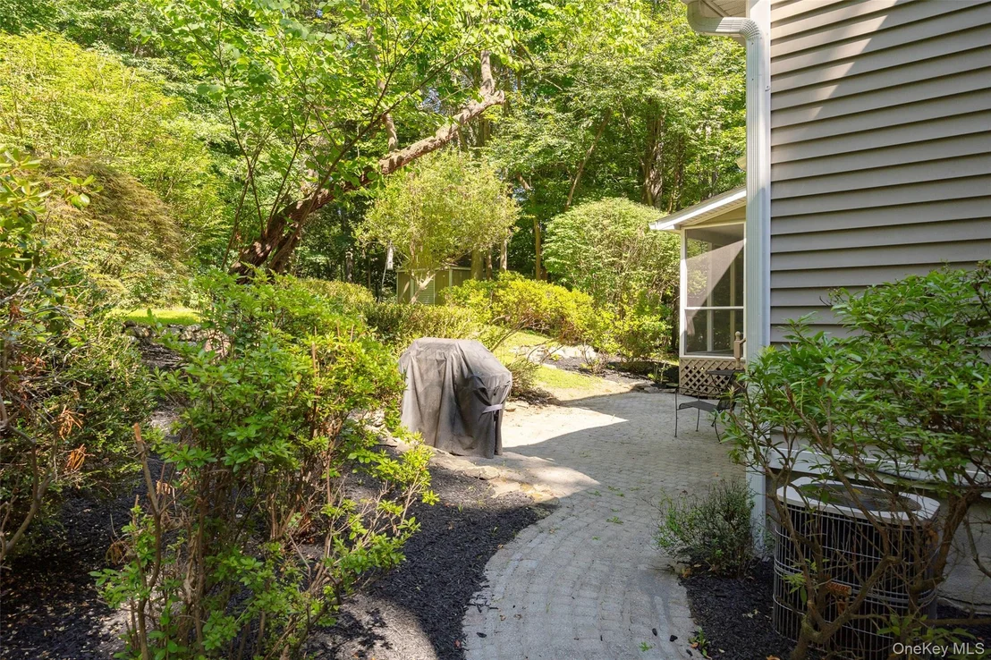 Photo of 10 Stonewall Drive