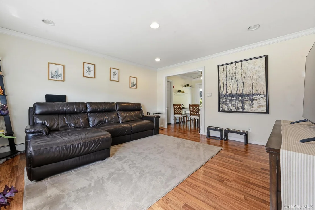 Photo of 440 Cole Place