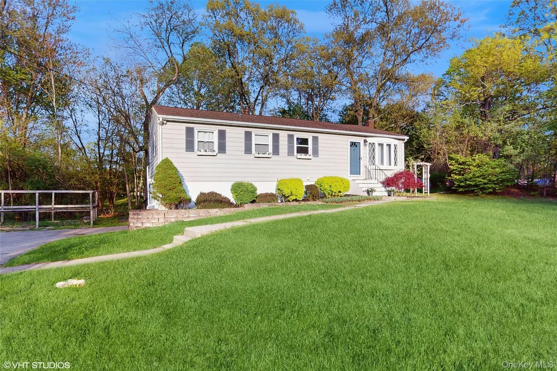 Photo of 17 Fenmore Drive