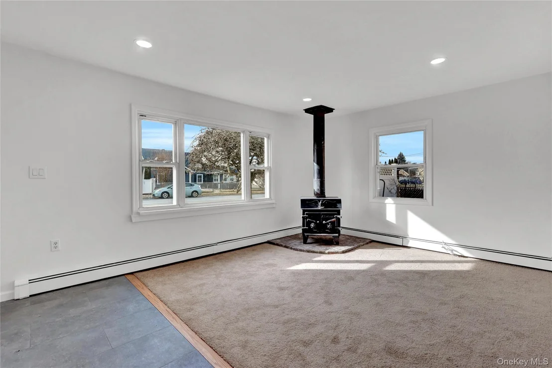 Photo of 31 Bluespruce Road