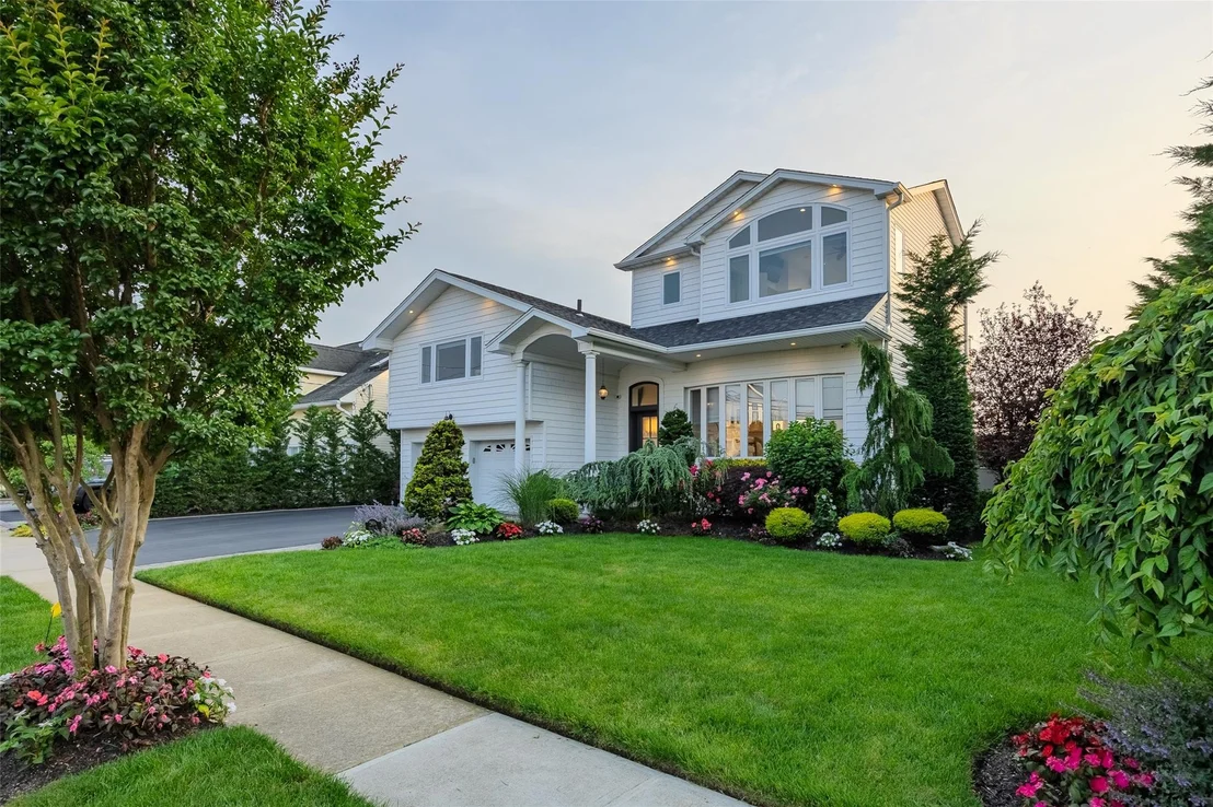 Photo of 2904 Harbor Road