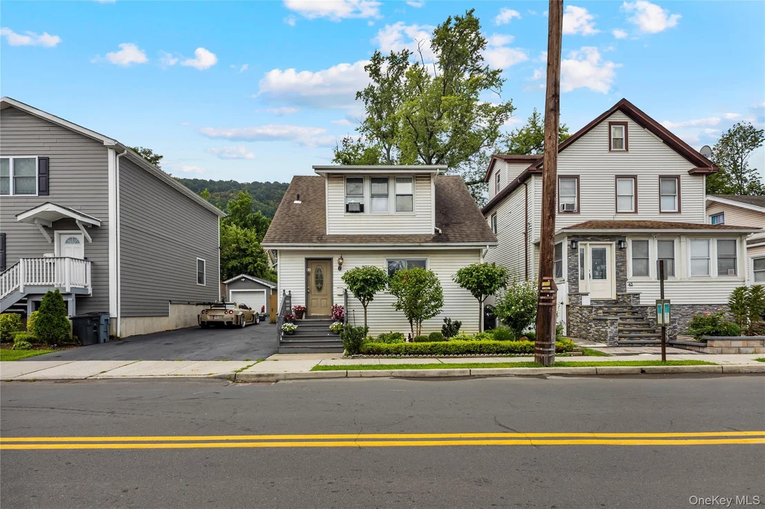 Photo of 64 Maple Avenue